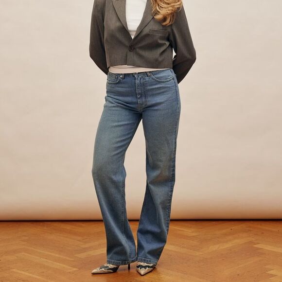 DJERF Straight Jeans Mid-Wash Blue High Rise Relaxed Fit Stretch Denim Size 30 - Picture 1 of 13